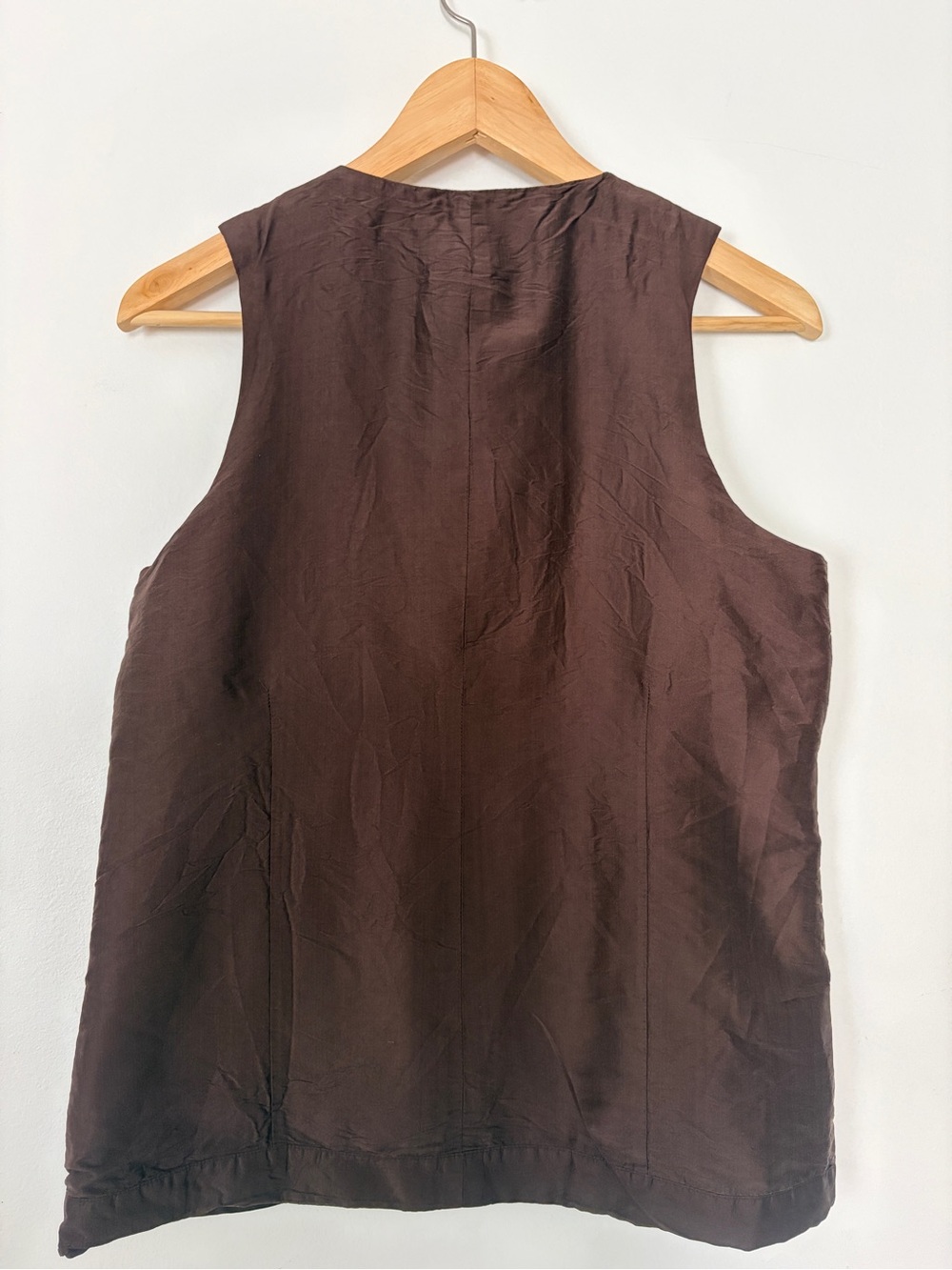 DONNI. 100% Silk Brown Sleeveless Vest Size S Made in USA - Picture 6 of 8